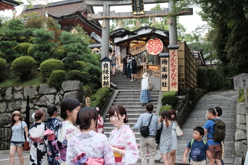 京都清水寺。_a0329784_08191444.jpg