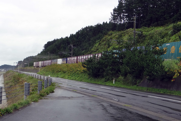 十三湖の実家と、外ヶ浜で見た貨物列車など♪　追・追記＆画像あり＾＾_a0136293_19383988.jpg