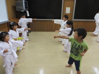 木曜空手 前田教室と手稲教室_c0118332_2247928.jpg