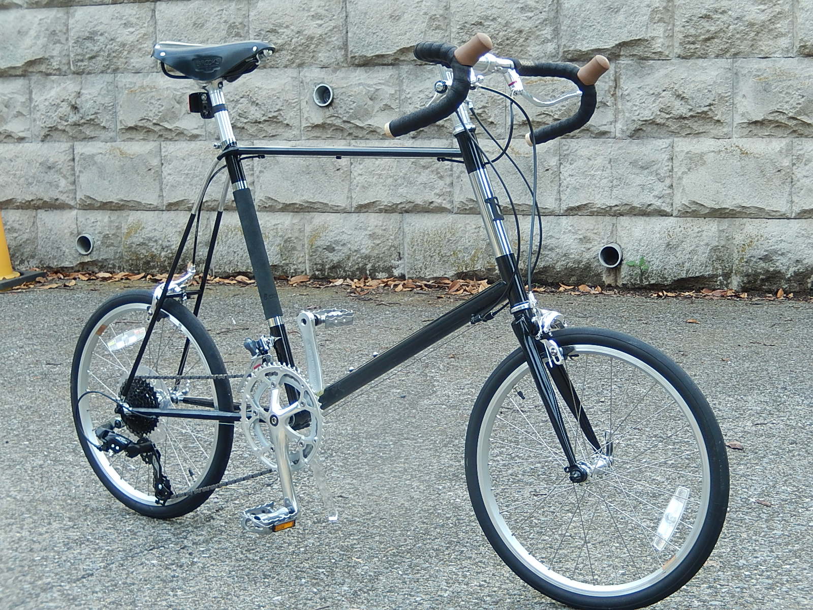 8月27日 渋谷 原宿 の自転車屋 FLAME bike前です_e0188759_16574353.jpg