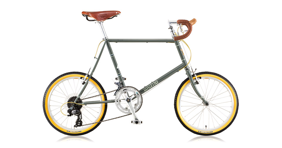 8月27日 渋谷 原宿 の自転車屋 FLAME bike前です_e0188759_1659482.jpg