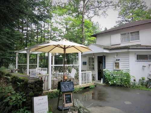 f0236260_2246085.jpg