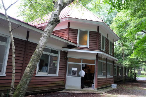 旧スイス公使館(深山荘)<歴史的建造史跡> ごま塩マッチの歴史探訪