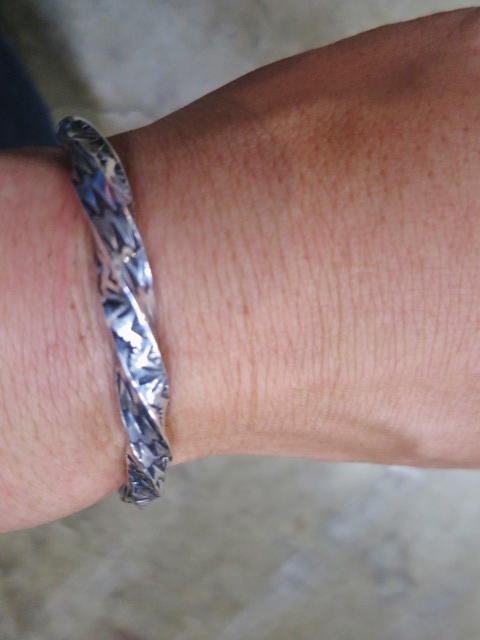 連続でのSILVER 関連・御紹介。。。Tsunai Haiya よりSnake RING とSnake BANGLE!!_d0152280_12593563.jpg
