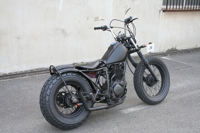 TW200 カスタム T樣号完成！ : JET CUSTOM CYCLESのカスタム