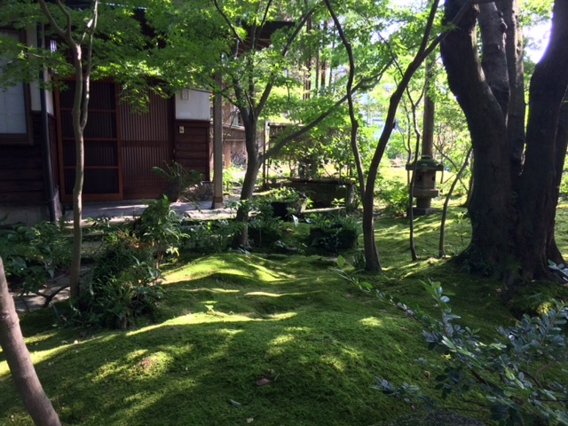 庭師の家_b0161750_22583029.jpg