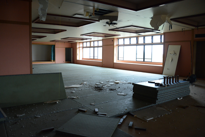 加賀温泉のホテル廃墟:観音温泉ホテル写真_e0171573_2120202.jpg