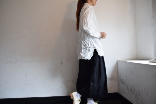 シックな色合いが 増える ・ ・ ・ = CASEY CASEY =_b0110582_16440407.jpg