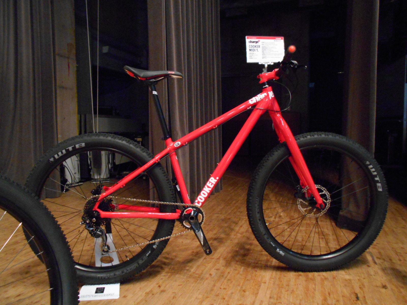 chargeBIKES 2016モデル入荷してます_b0189682_18141270.jpg