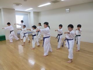 土曜日空手は宮の沢教室と麻生道場_c0118332_22504942.jpg