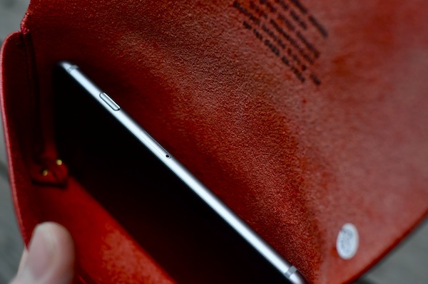 red pouch_b0172633_1317211.jpg