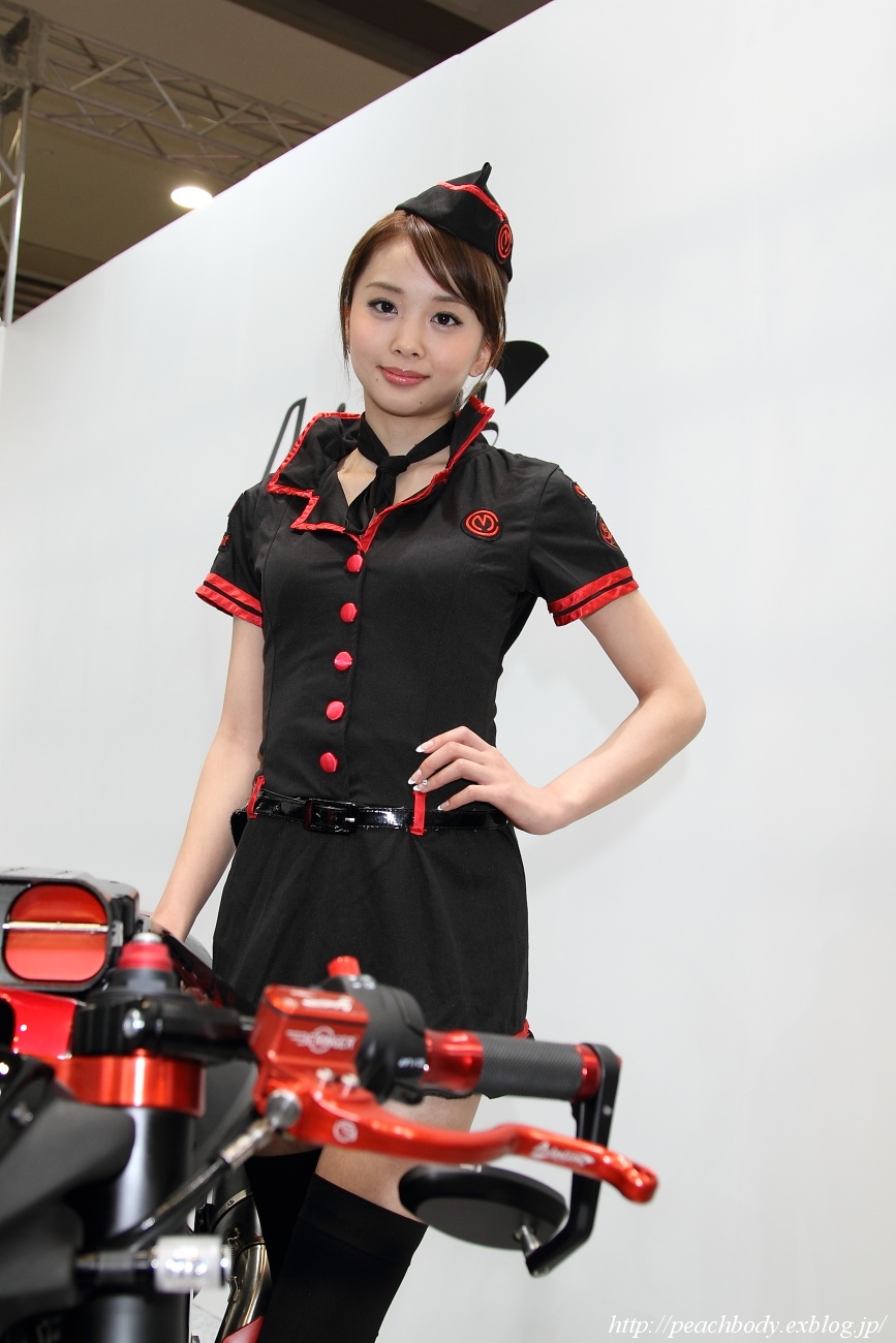 杉下みゆ さん（MOTO CORSE ブース）_c0215885_2120406.jpg