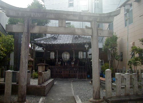 ●神社の造形―三吉稲荷大明神と中里八幡大菩薩_d0053294_027166.jpg