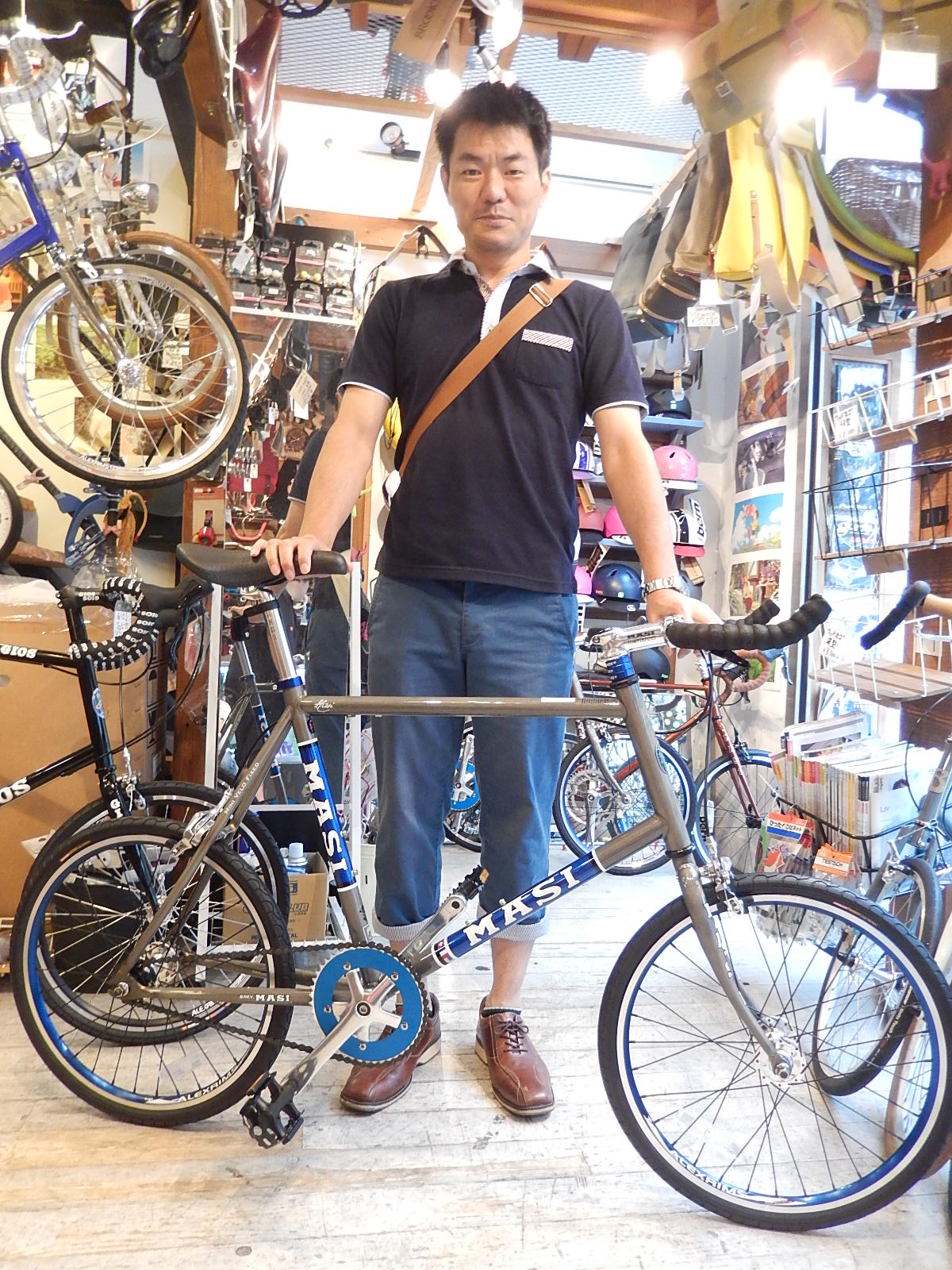 8月30日　渋谷　原宿　の自転車屋　FLAME bike前です_e0188759_19212353.jpg