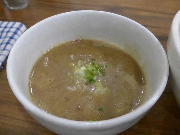 池袋「麵や とら」へ行く。_f0232060_185177.jpg