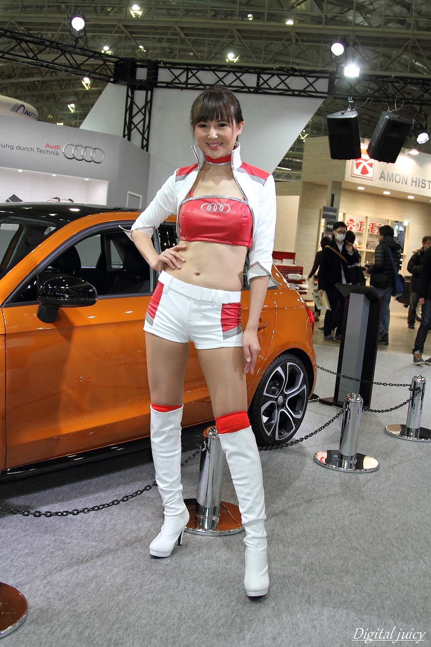 本多百恵 さん（Audi Japan ブース）_c0216181_20563691.jpg