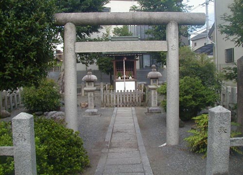 ●神社の造形―太秦の春日神社の「招き猫」_d0053294_222598.jpg