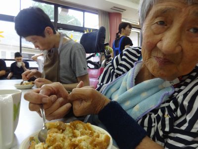 8/30 日曜喫茶_a0154110_1527538.jpg