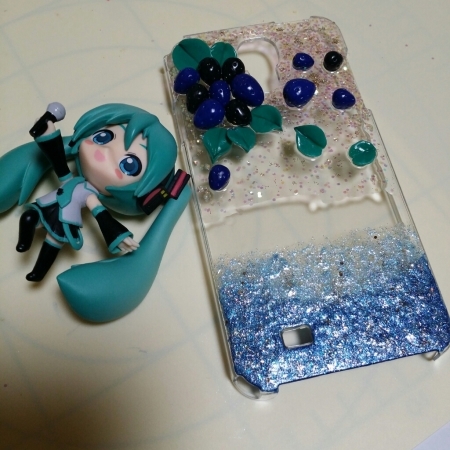 重い腰をあげて、初音ミクのスマホケース！_a0013315_01550105.jpg