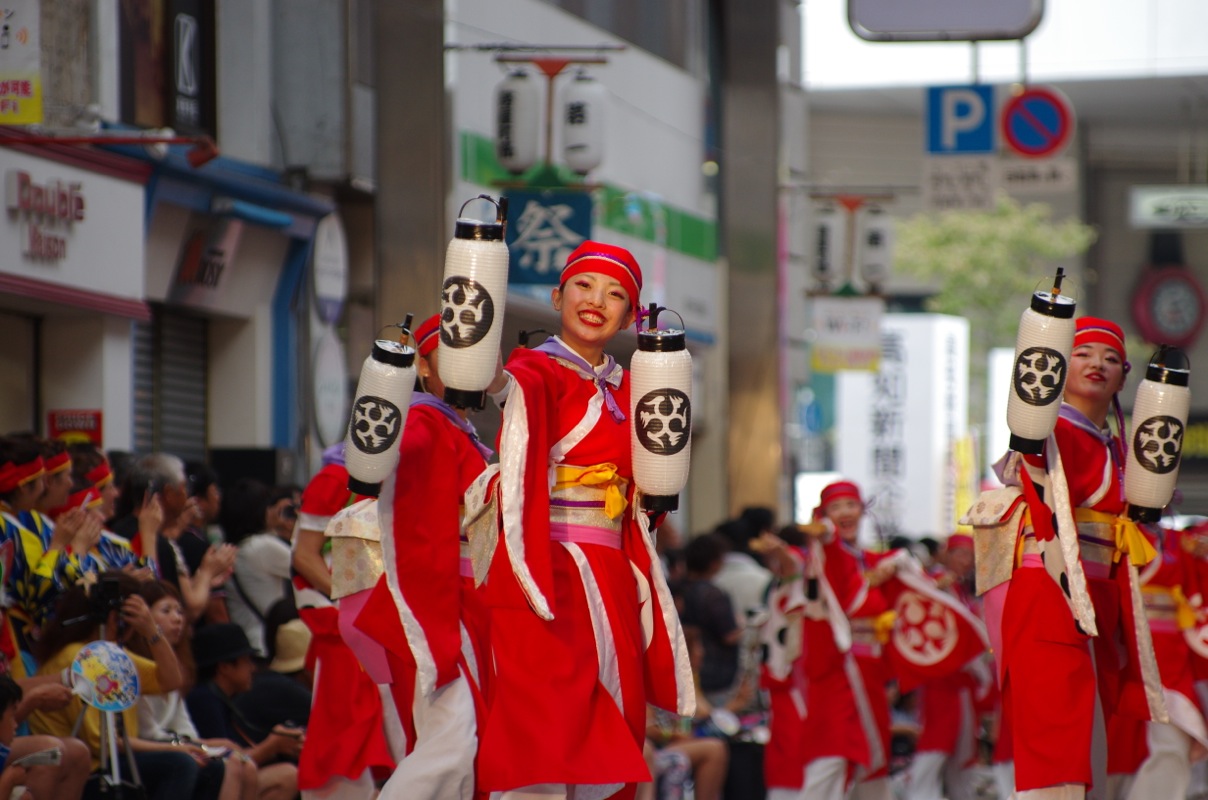 高知よさこい２０１５全国大会その７（びさんじん）_a0009554_22493375.jpg