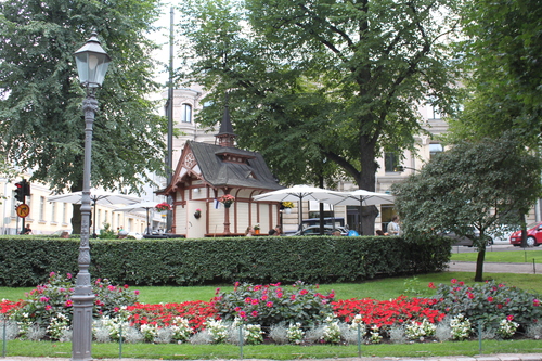 e0123104_6564517.jpg