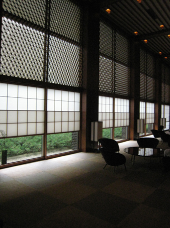 ホテルオークラの茶室:聴松庵_c0195909_1122362.jpg