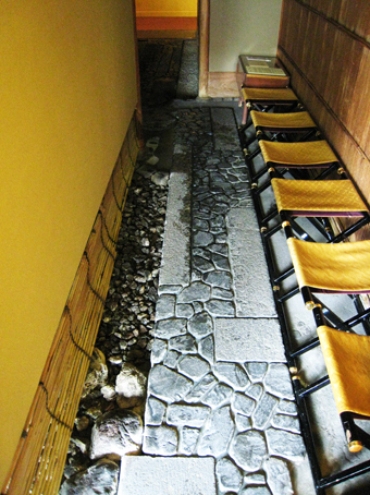 ホテルオークラの茶室:聴松庵_c0195909_11255973.jpg