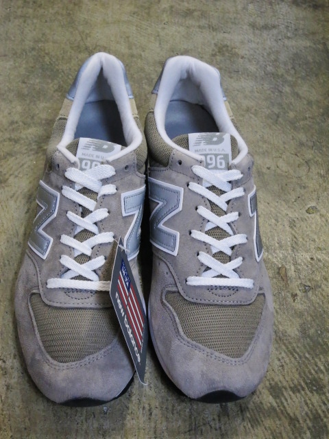 王道の定番、でも実物を見かけない!? new balance M998 GRAY (MADE IN USA)_d0152280_19403443.jpg
