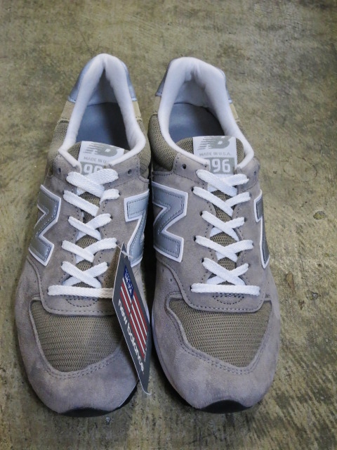 王道の定番、でも実物を見かけない！？　new balance　M998 GRAY (MADE IN USA)_d0152280_19403443.jpg