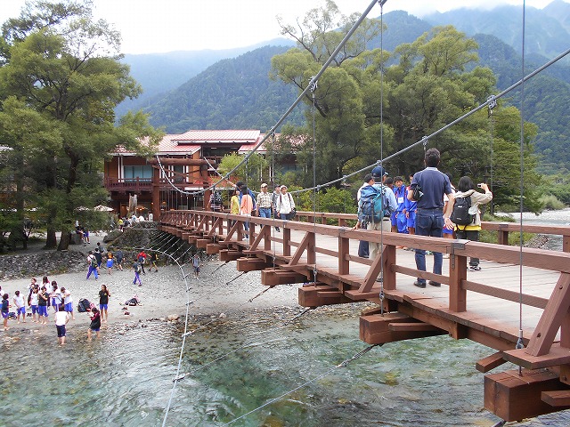 e0327983_1435999.jpg