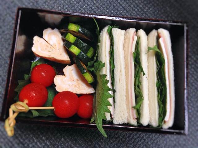 9/2　紫蘇サンドイッチ弁当_f0237208_08214518.jpg