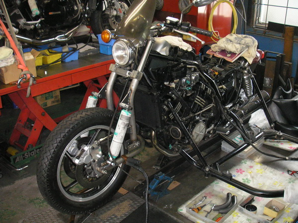 Vmax1200 アールズフォーク_e0218639_1119940.jpg