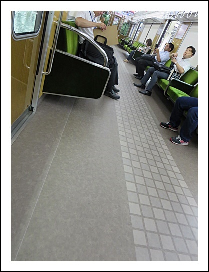 阪急電車　・・・(^^♪_f0060310_16562356.jpg