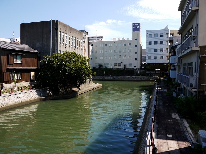 　　川のある風景_b0093754_17475084.jpg
