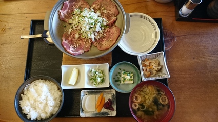 9/3 縄文の湯 喫茶処(きっさこ) 生ビール¥580+牛たん定食¥980+ソフトクリーム¥180@府中市_b0042308_134828.jpg