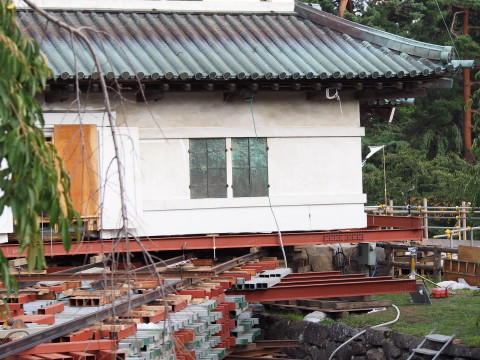 曳屋初日:弘前城石垣修理工事*2015.09.03_b0147224_075093.jpg