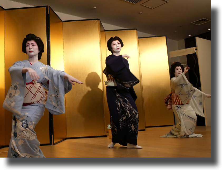 なでしこの踊り　8月30日_c0121824_1055724.jpg