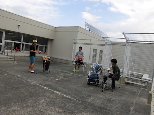 おとどけアート　星置東小学校×永田壮一郎　「音楽室を出る」_a0062127_351536.jpg