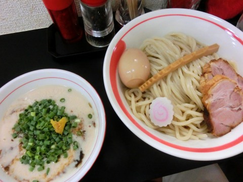 横浜、自家製麺SHIN_e0045768_2246919.jpg