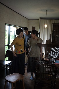 ①小島優「イス展」会議!_f0226293_6295871.jpg