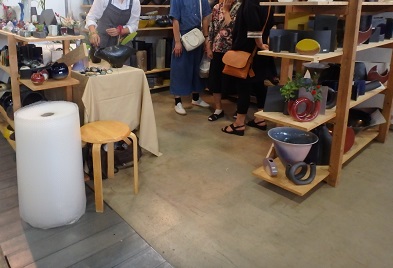 くらしの中の陶磁器フェア (二日目)_d0195183_2464889.jpg