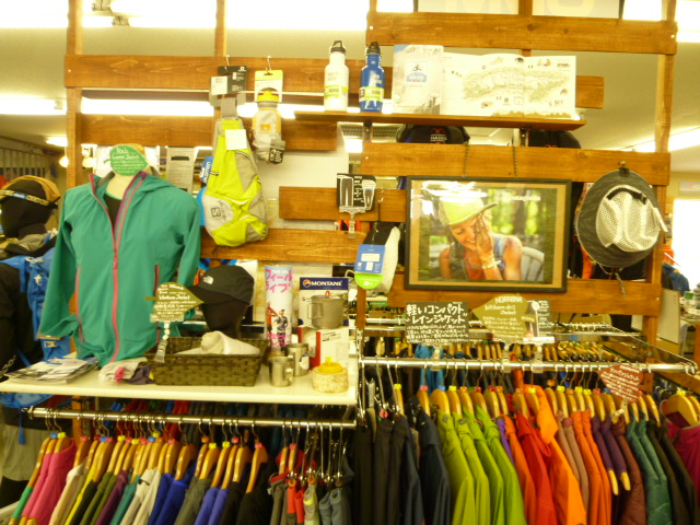 ウェア秋冬物入荷中！！_d0198793_1145163.jpg