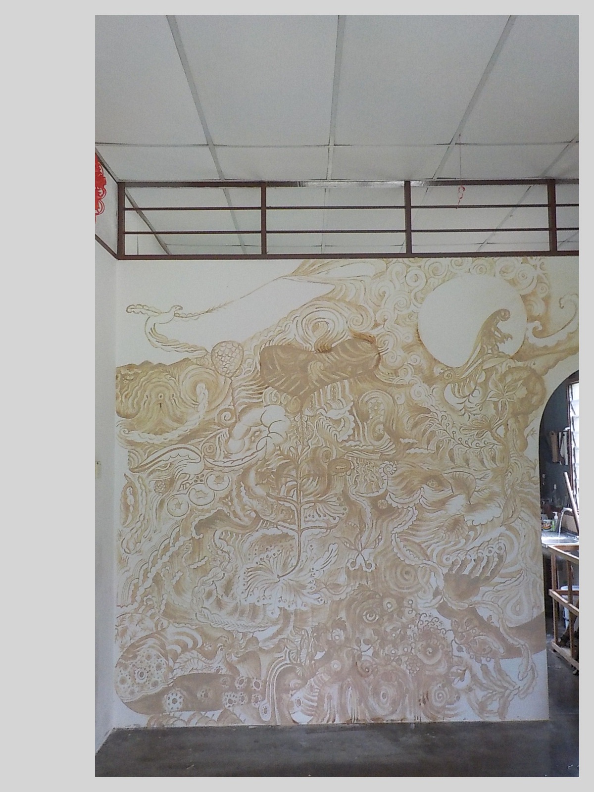 the cray drawing on the wall in 聴水庵_f0117481_7552946.jpg