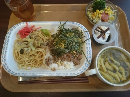 今日の昼食@研修所Vol.6_b0042308_12271543.jpg