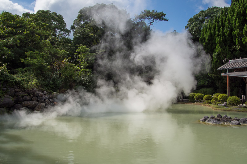 白池地獄_c0195828_23320953.jpg