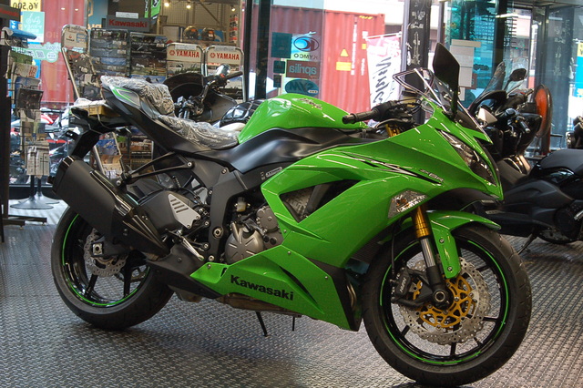 Ninja ZX-6R ABS 2016入荷しました!! : SCS Ninja ZX-6R ABS 2016入荷しました!! : SCS