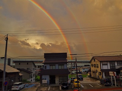 台風18号の空に二重の虹が!_c0336902_19385464.jpg