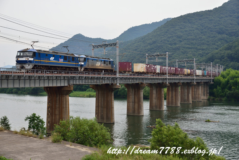 山陽本線を走る貨物列車_c0356757_22563964.jpg