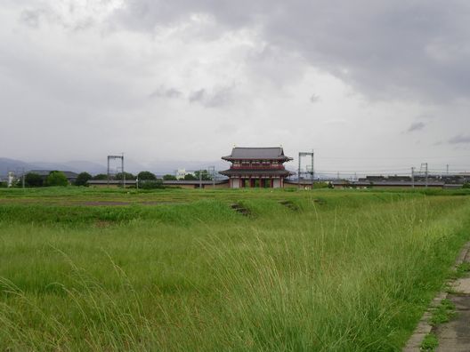 9月の花嫁と花婿 (奈良/平城京跡/近鉄奈良線)_b0005281_2115100.jpg