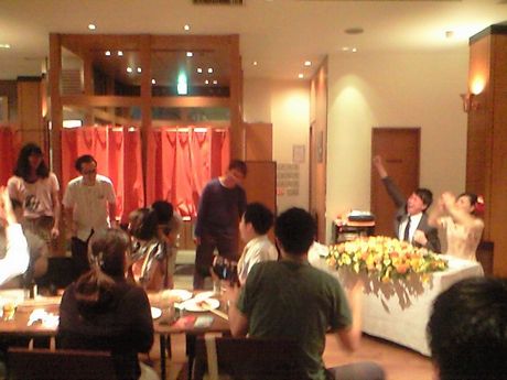 9月の花嫁と花婿 (奈良/平城京跡/近鉄奈良線)_b0005281_21202650.jpg